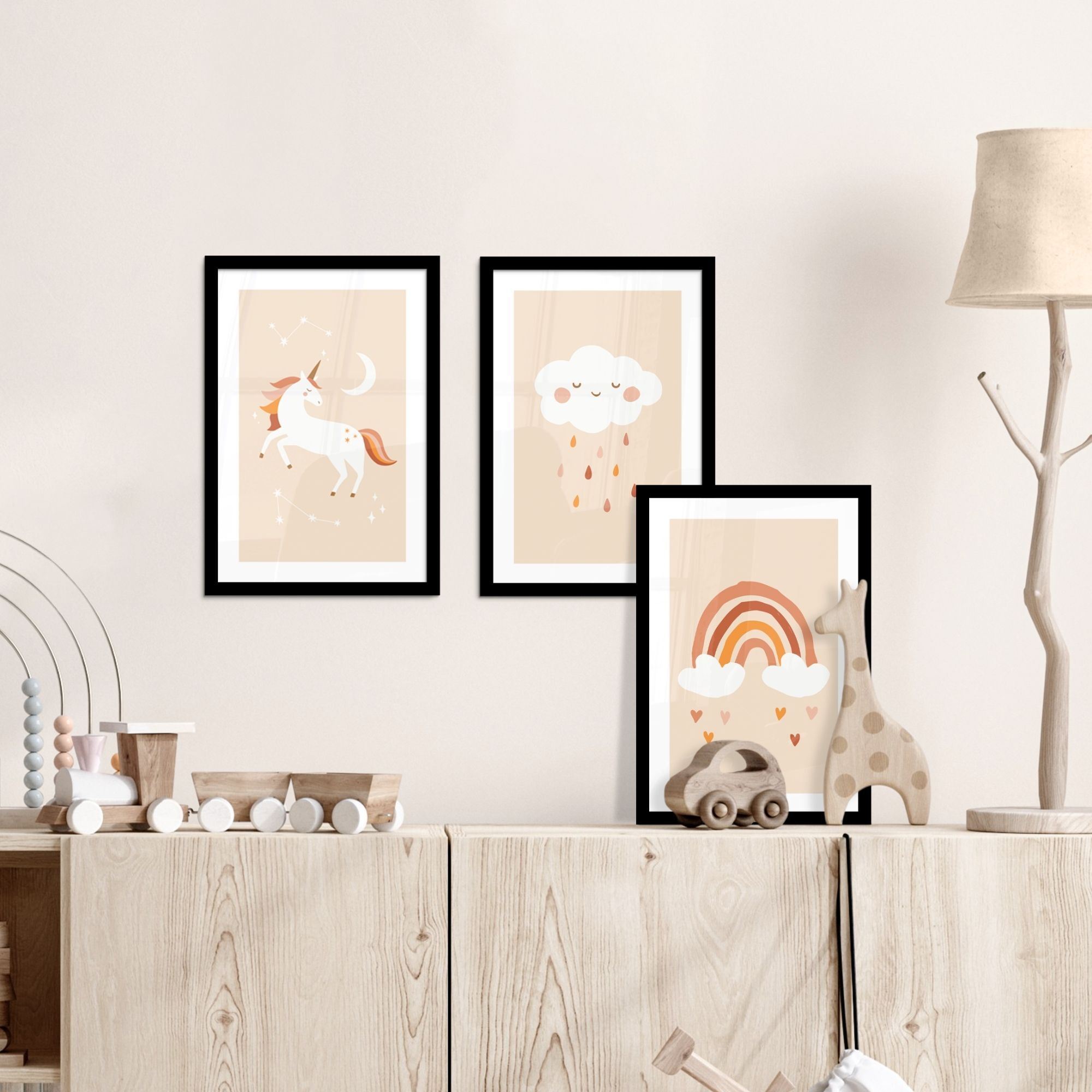 Fotowand prinsessen droom aan een muur boven een dressoir